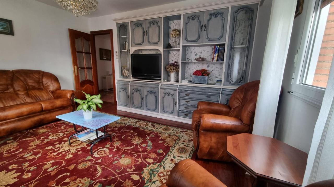 Casa Lantoxana Apartment Gijon Bagian luar foto