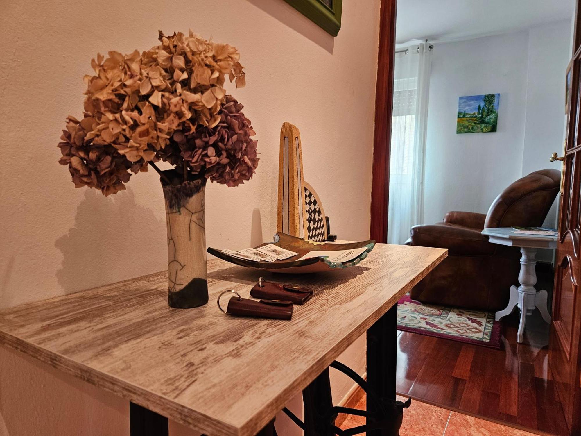 Casa Lantoxana Apartment Gijon Bagian luar foto