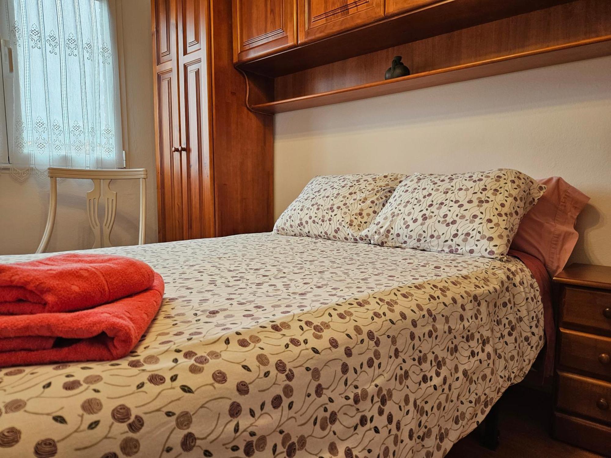 Casa Lantoxana Apartment Gijon Bagian luar foto